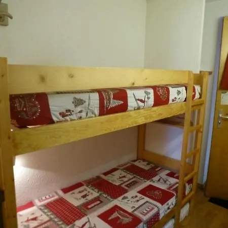 5 Personnes A 50m Des Pistes Avec Balcon, Parking Et Option Wi-fi - Fr-1-514-24 Courchevel