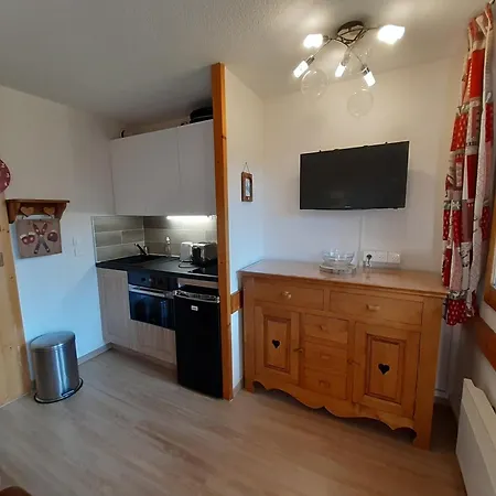 5 Personnes A 50m Des Pistes Avec Balcon, Parking Et Option Wi-fi - Fr-1-514-24 Apartment *